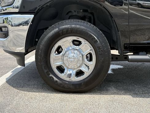 Used 2026 RAM 2500 Tradesman AWD/4WD image 9