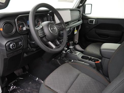 New 2026 Jeep Gladiator Mojave w/ Safety Group image 16