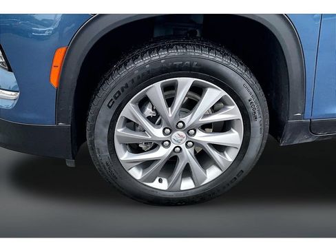 Used 2025 Buick Enclave Preferred AWD/4WD image 32