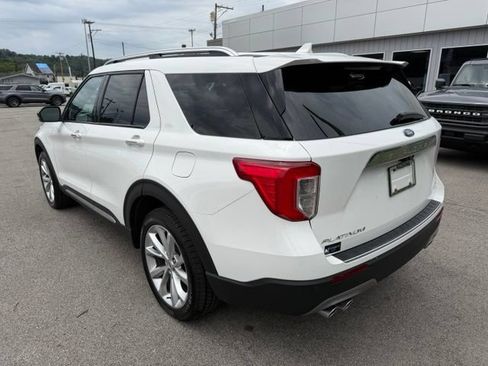 Used 2023 Ford Explorer Platinum w/ Technology Package AWD/4WD image 4