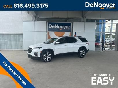 Used 2023 Chevrolet Traverse LT w/ LT Premium Package