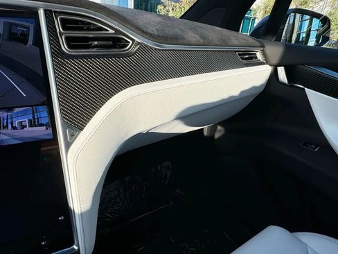 Used 2017 Tesla Model X 100D image 40