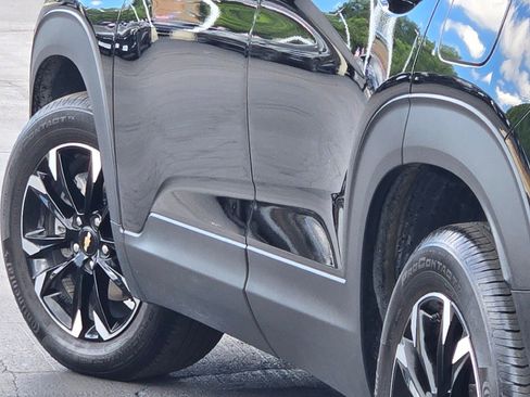 Used 2023 Chevrolet TrailBlazer LT w/ Convenience Package FWD image 15