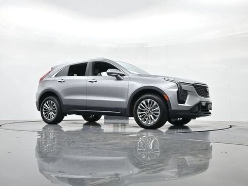 Used 2024 Cadillac XT4 Premium Luxury FWD image 34