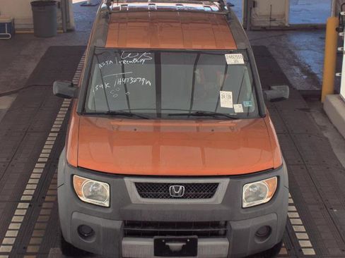 Used 2004 Honda Element EX image 2