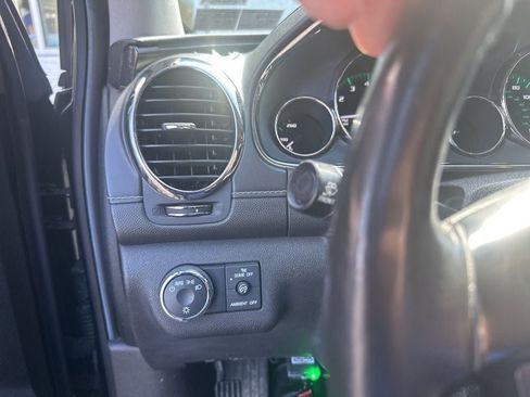 Used 2017 Buick Enclave Premium w/ Experience Buick Package image 18