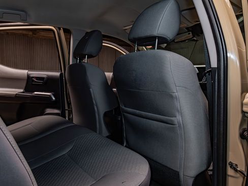 Used 2020 Toyota Tacoma SR5 w/ Technology Package image 23