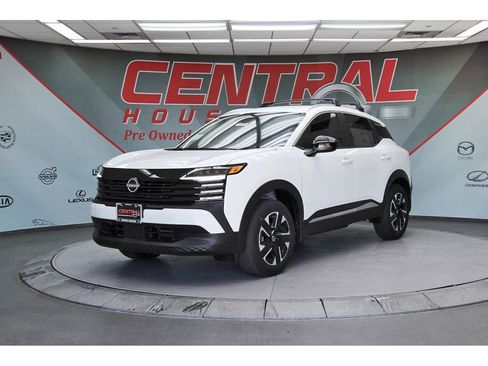 New 2026 Nissan Kicks SV w/ Cold Weather Package AWD/4WD image 2