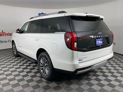 New 2026 Ford Expedition Platinum image 5