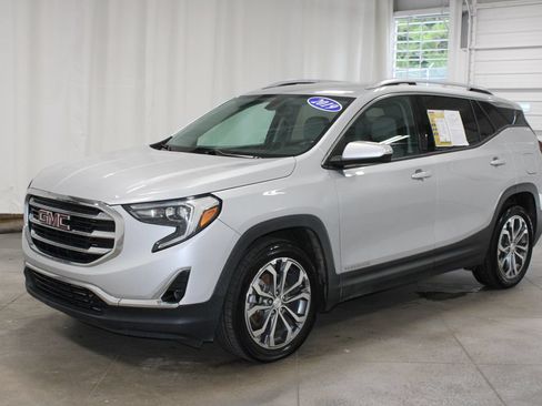 Used 2019 GMC Terrain SLT w/ Preferred Package FWD image 4