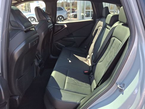 Used 2025 BMW X3 xDrive30i image 10