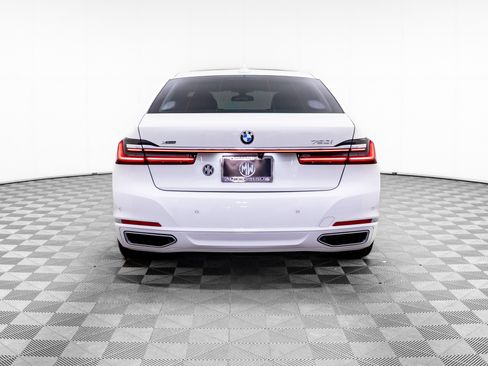Used 2022 BMW 750Li xDrive AWD/4WD image 4