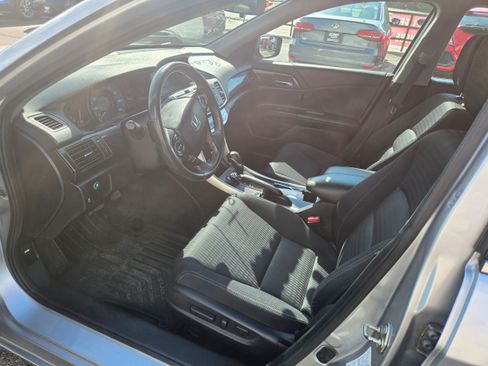 Used 2015 Honda Accord Sport image 4