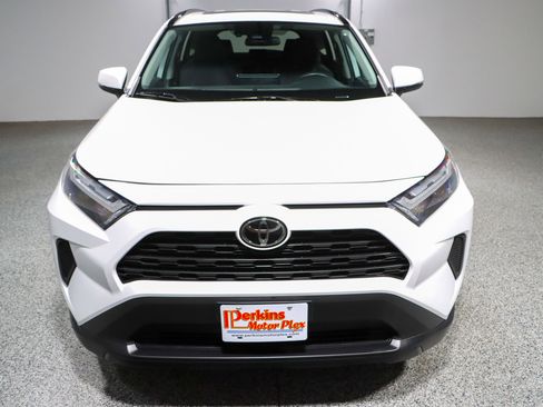 Used 2023 Toyota RAV4 XLE image 4