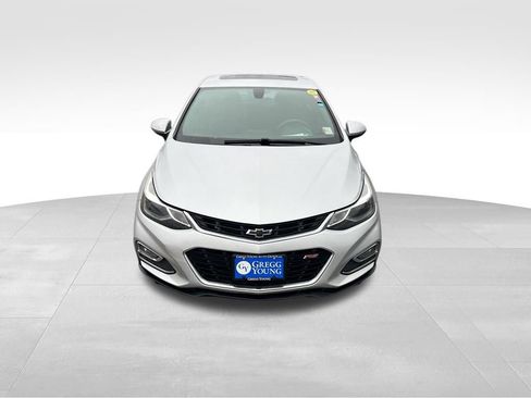 Used 2017 Chevrolet Cruze LT w/ Sun And Sound Package FWD image 9