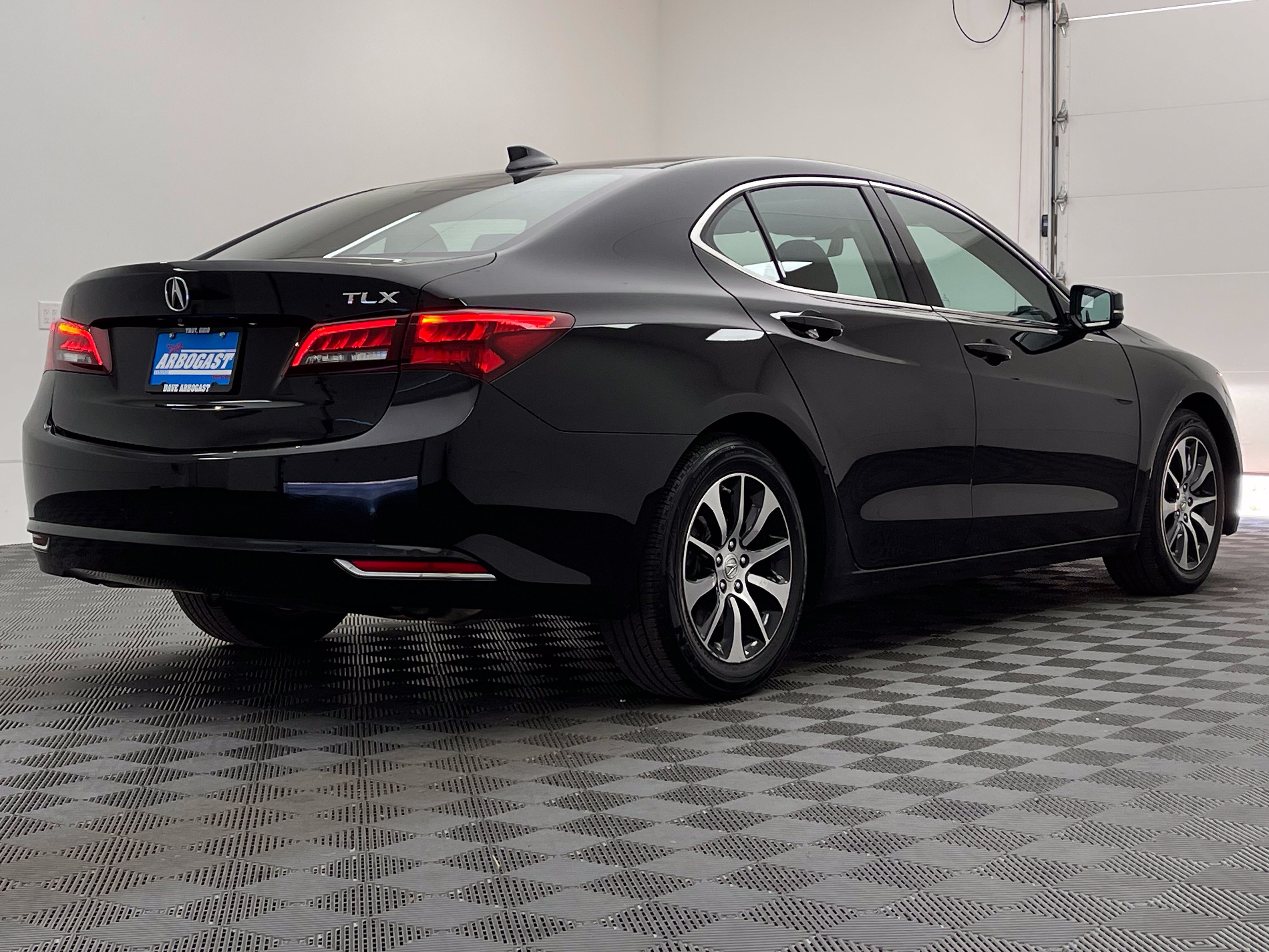 Used 2016 Acura TLX w/ Technology Package FWD image 8