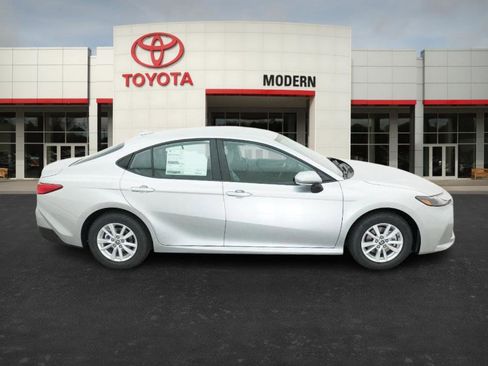 New 2026 Toyota Camry LE image 25