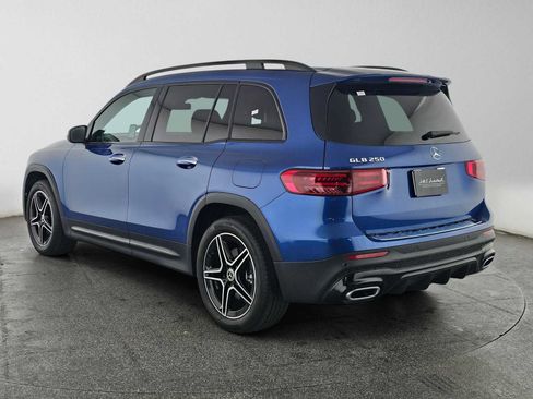 Used 2024 Mercedes-Benz GLB 250 image 5