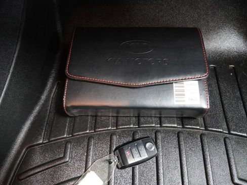 Used 2014 Kia Sorento LX w/ Touring Package (LX) image 27