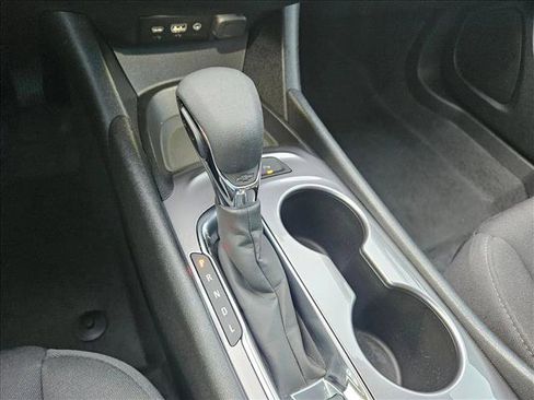 Used 2024 Chevrolet Malibu LS FWD image 17