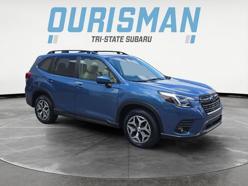 Certified 2024 Subaru Forester Premium AWD/4WD image 1