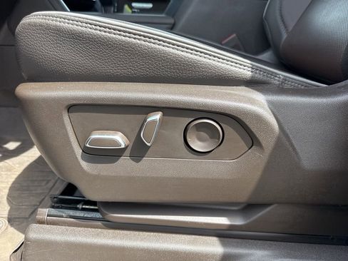 Used 2023 GMC Sierra 1500 Denali AWD/4WD image 10