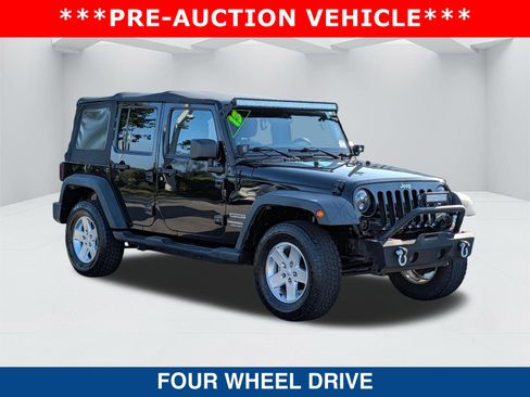 Used 2013 Jeep Wrangler Unlimited Sport AWD/4WD image 3