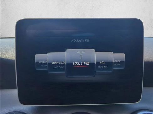 Used 2018 Mercedes-Benz CLA 250 image 12