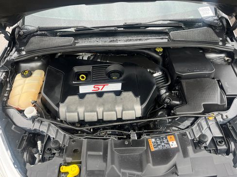 Used 2017 Ford Focus ST image 21