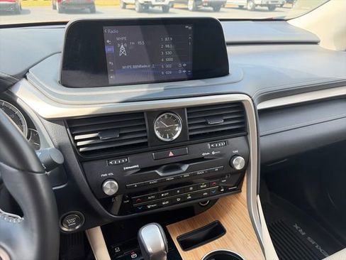 Used 2022 Lexus RX 350L Premium w/ Premium Package AWD/4WD image 23