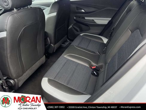 Used 2025 Buick Envista Preferred FWD image 13