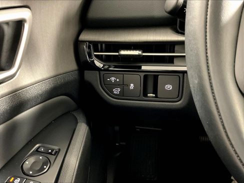 Certified 2026 Kia Sportage X-Line w/ X-Line Premium Package AWD/4WD image 15