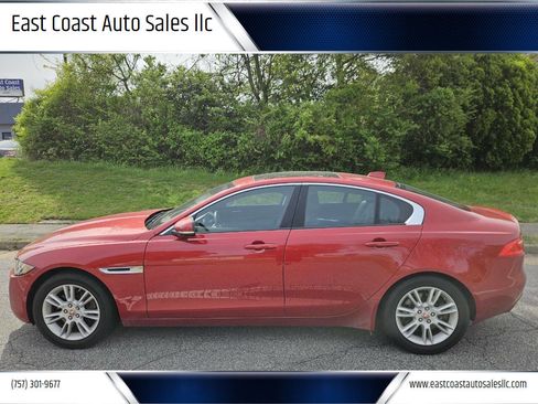 Used 2017 Jaguar XE Premium image 1