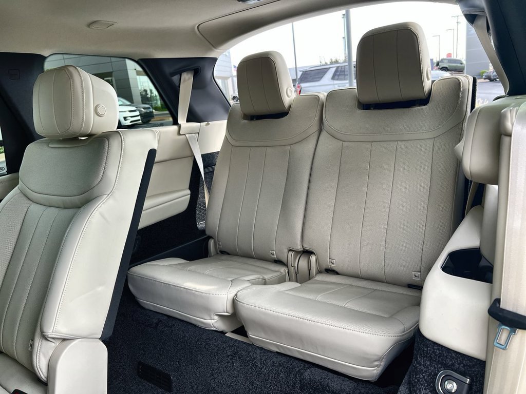 New 2027 Land Rover Range Rover Long Wheelbase SE AWD/4WD image 19