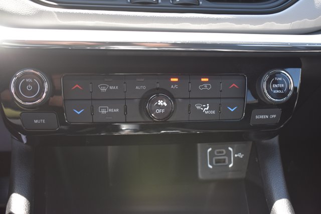 Used 2024 Jeep Compass Limited AWD/4WD image 28