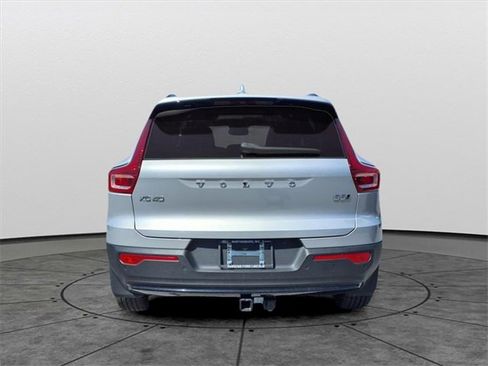 Used 2023 Volvo XC40 B5 Plus w/ Protection Package Premier image 5