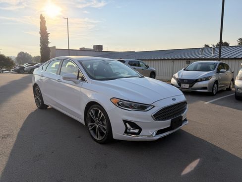 Used 2020 Ford Fusion Titanium AWD/4WD image 3