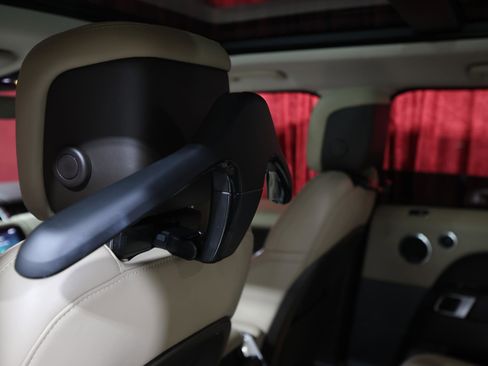 Used 2019 Land Rover Range Rover Sport HSE image 25