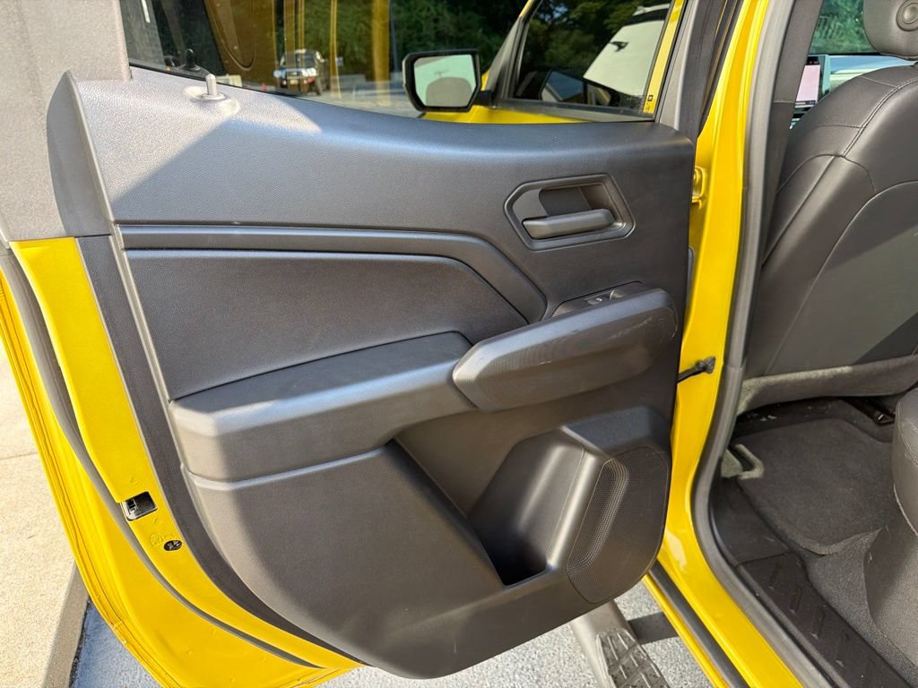 Used 2024 Chevrolet Colorado Trail Boss AWD/4WD image 32