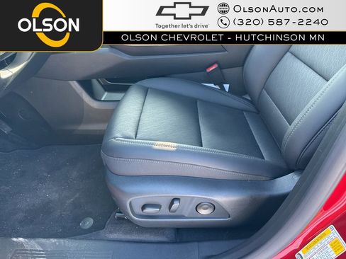 New 2026 Chevrolet Equinox LT w/ Convenience Package II image 11