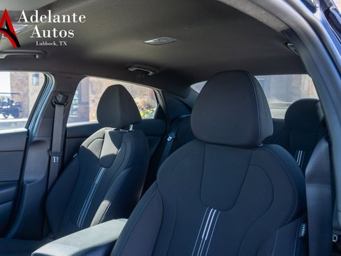 Used 2025 Hyundai Elantra Sport image 5