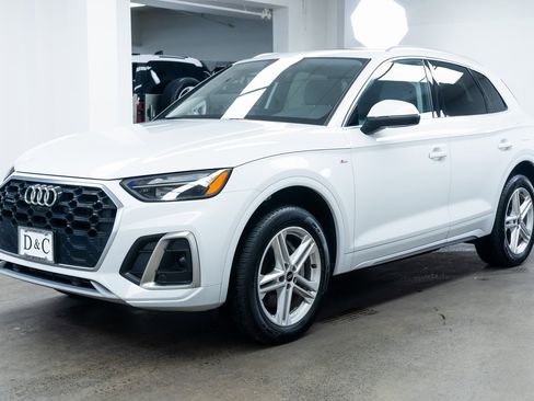 Used 2024 Audi Q5 e Premium Plus image 3