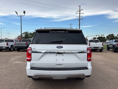 Used 2020 Ford Expedition XLT w/ Equipment Group 202A AWD/4WD image 7