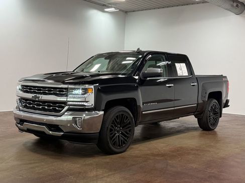 Used 2017 Chevrolet Silverado 1500 LTZ w/ Sport Package image 31