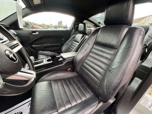 Used 2009 Ford Mustang GT image 12