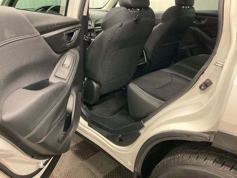 Used 2023 Subaru Forester Premium AWD/4WD image 28