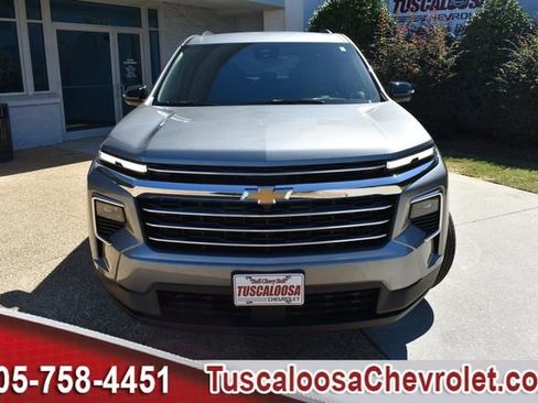 New 2026 Chevrolet Traverse LT w/ Driver Confidence Package image 4