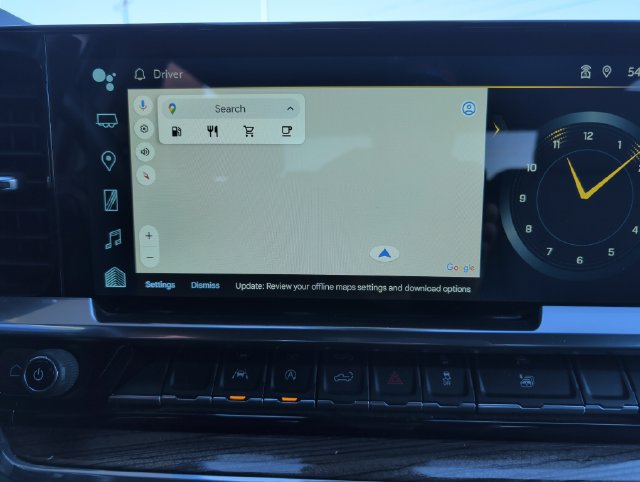 Used 2023 Chevrolet Silverado 1500 LT AWD/4WD image 3