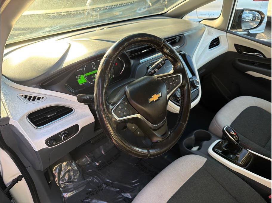 Used 2018 Chevrolet Bolt LT FWD image 8