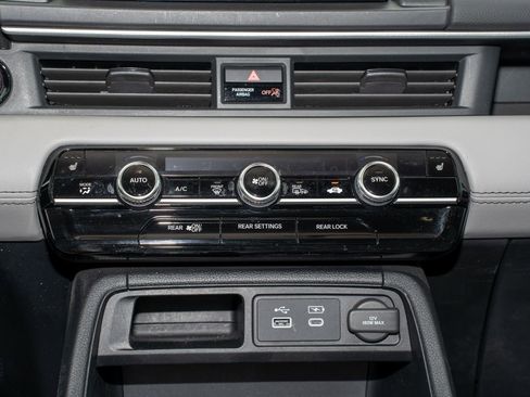 Certified 2023 Honda Pilot EX-L image 27